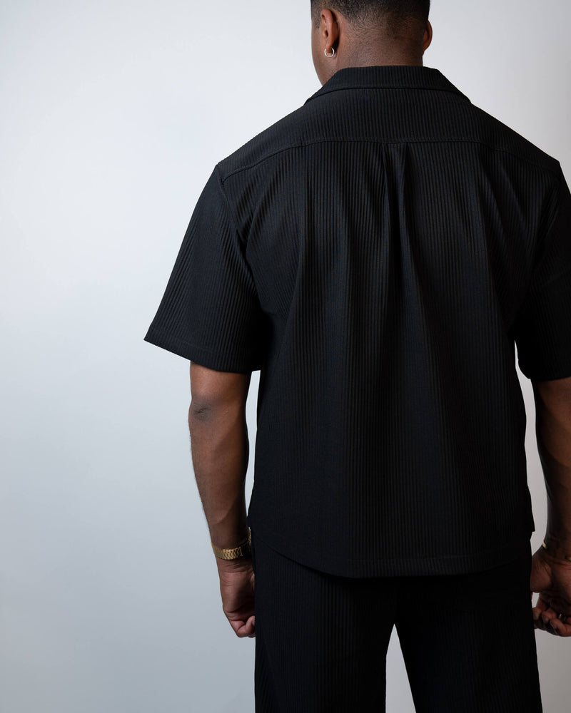 NOIR PLISSÉ – Chemise
