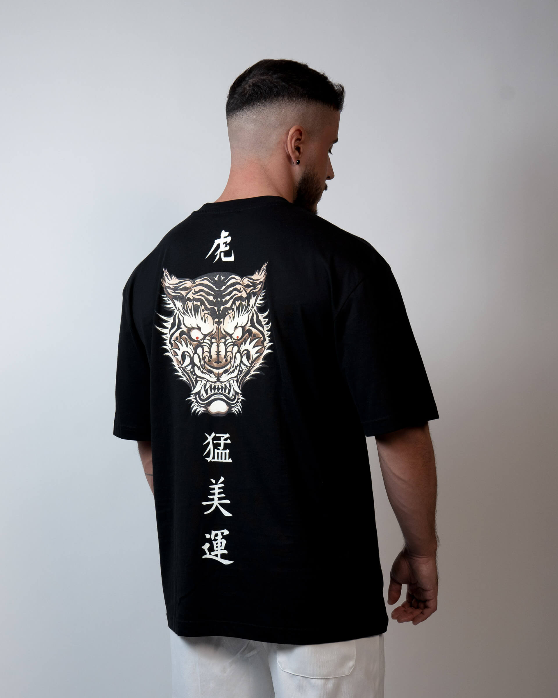 OVERSIZED TIGER TEE
